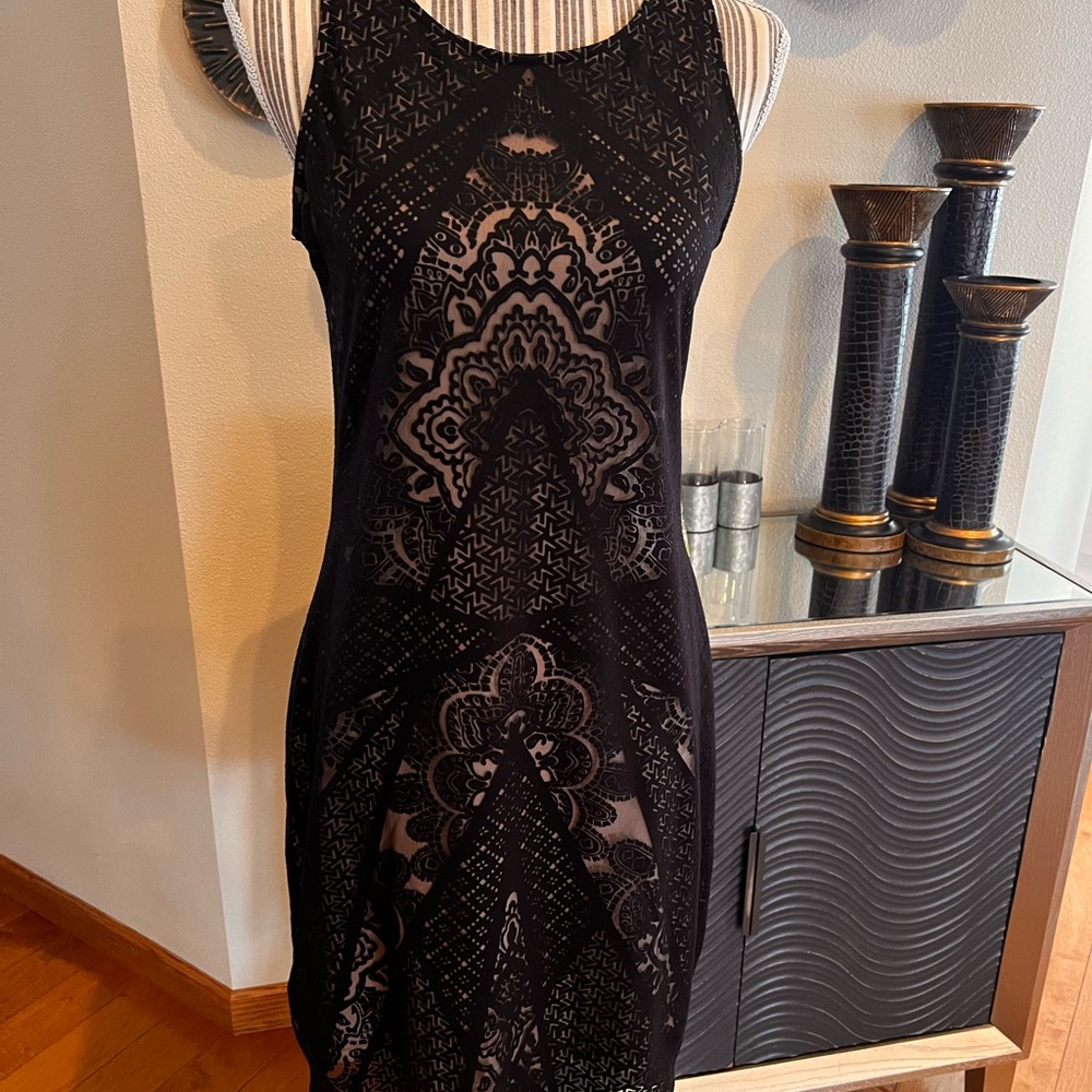 Elegant Black Patterned Dress